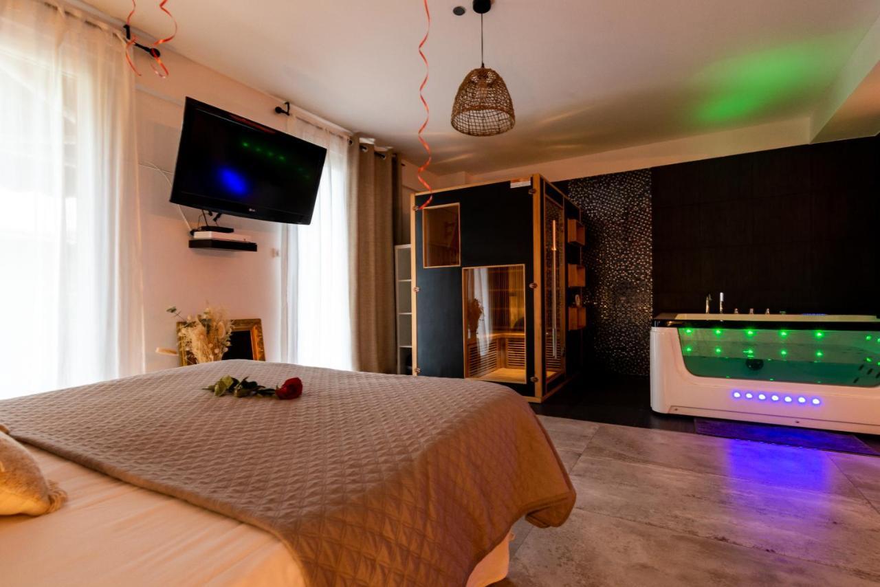 Suite And Spa 21 Dijon Bagian luar foto