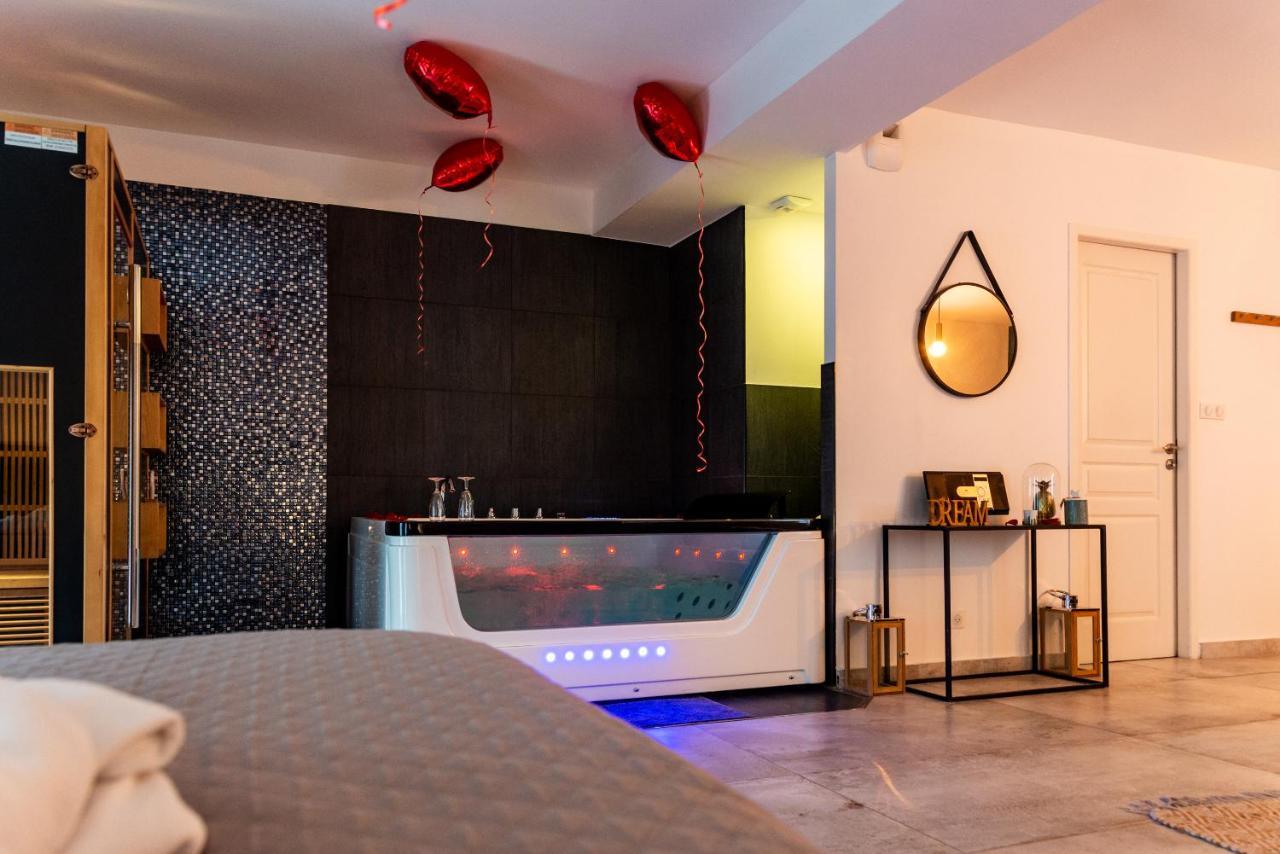 Suite And Spa 21 Dijon Bagian luar foto