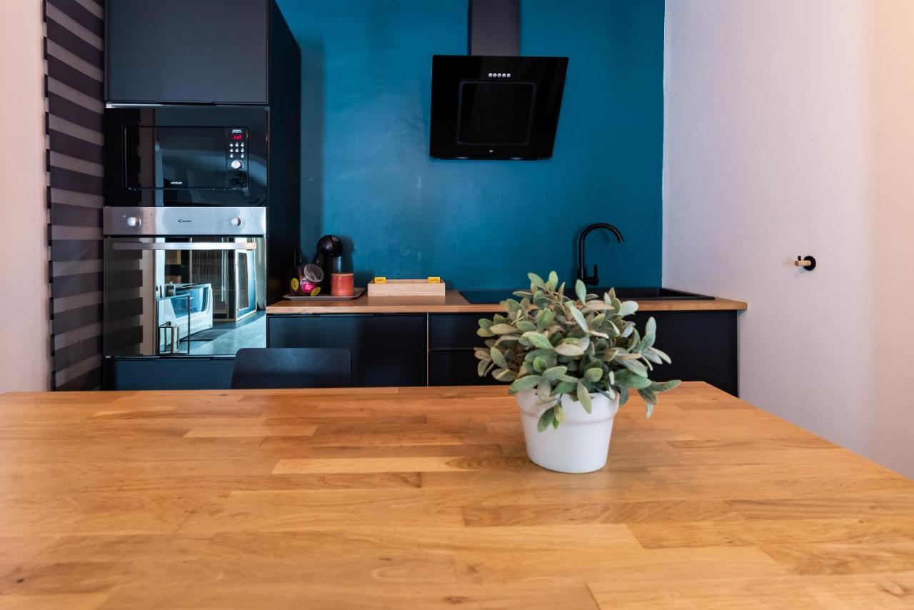 Suite And Spa 21 Dijon Bagian luar foto