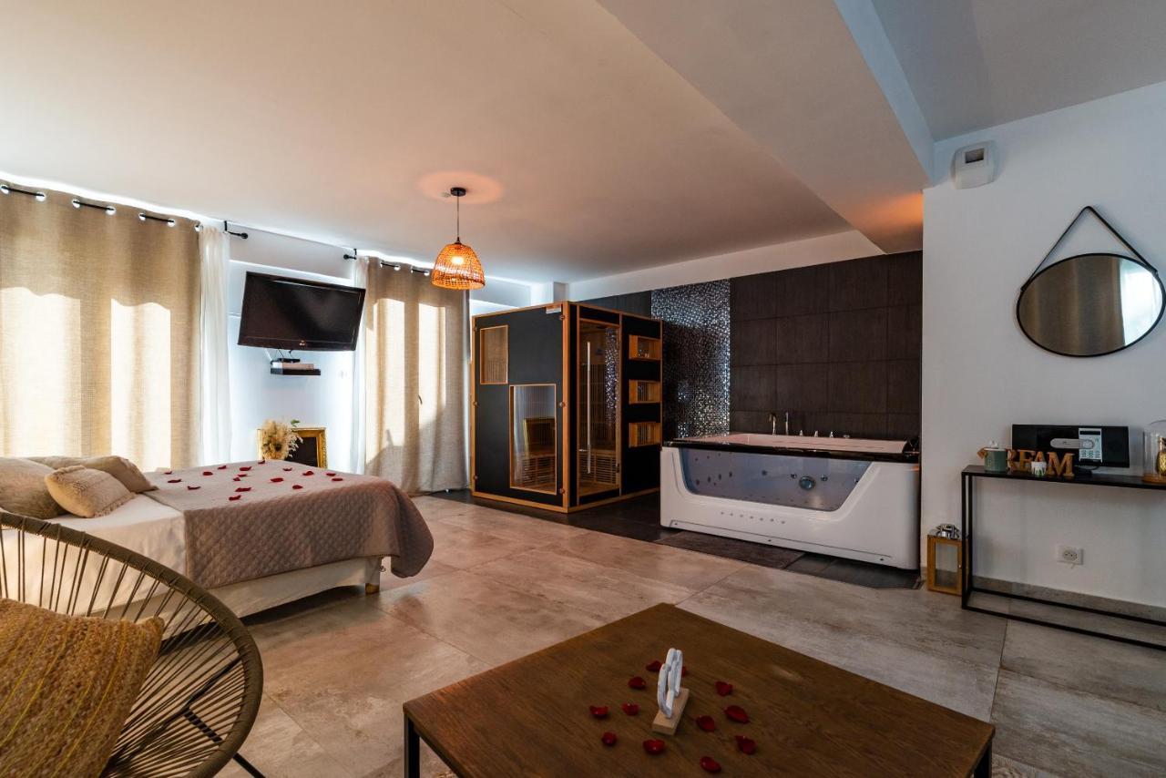 Suite And Spa 21 Dijon Bagian luar foto