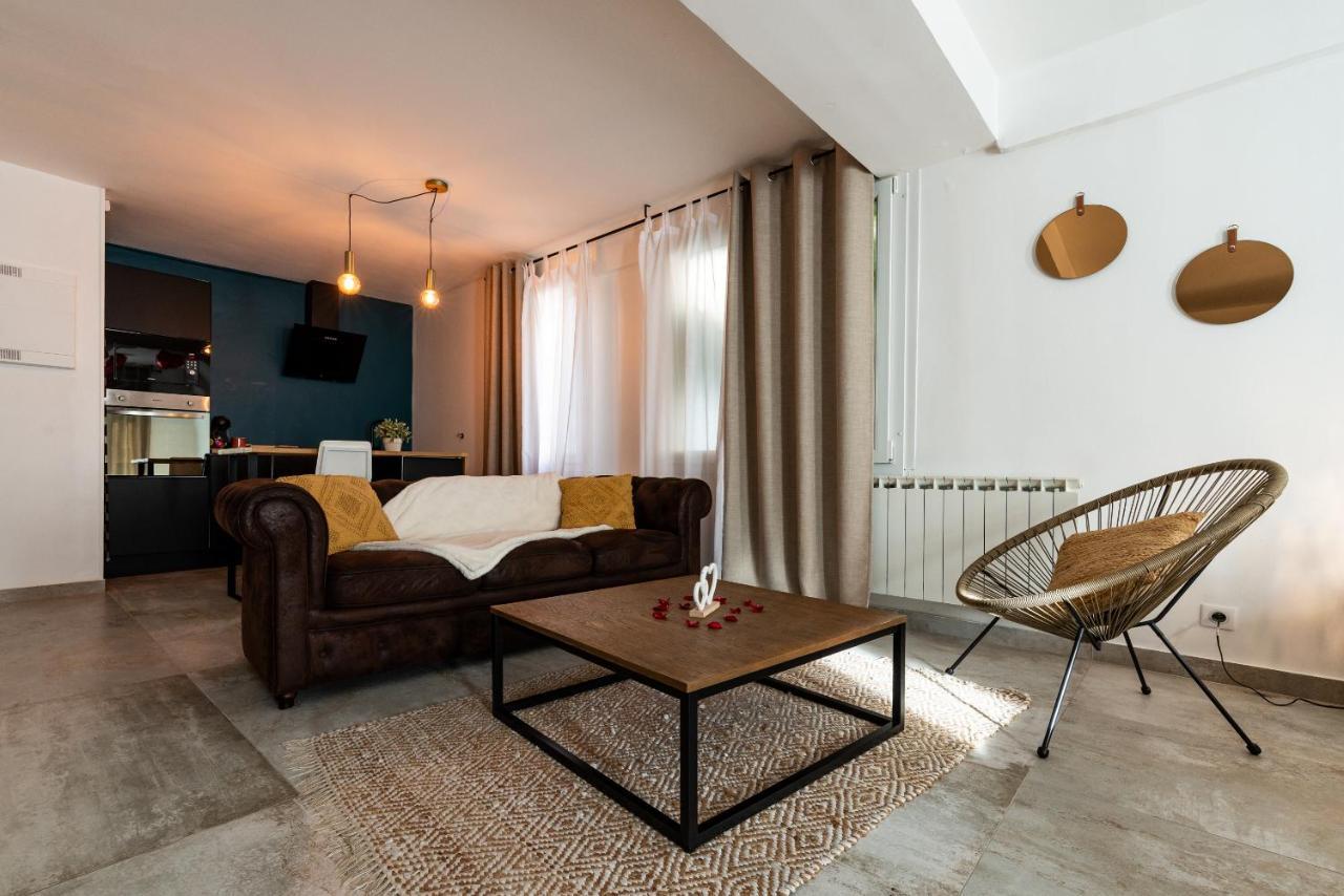 Suite And Spa 21 Dijon Bagian luar foto