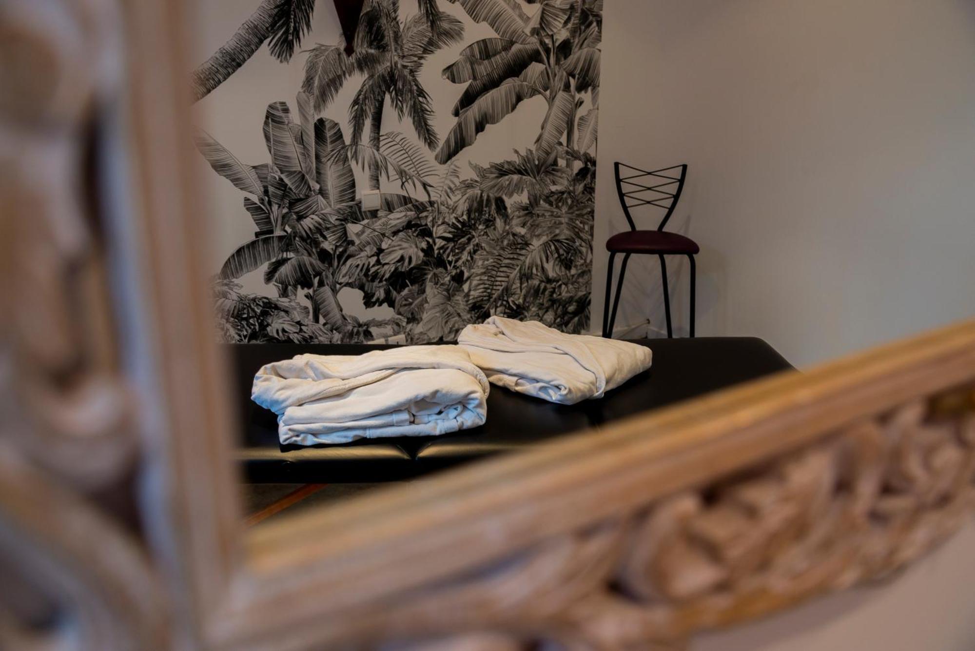 Suite And Spa 21 Dijon Bagian luar foto