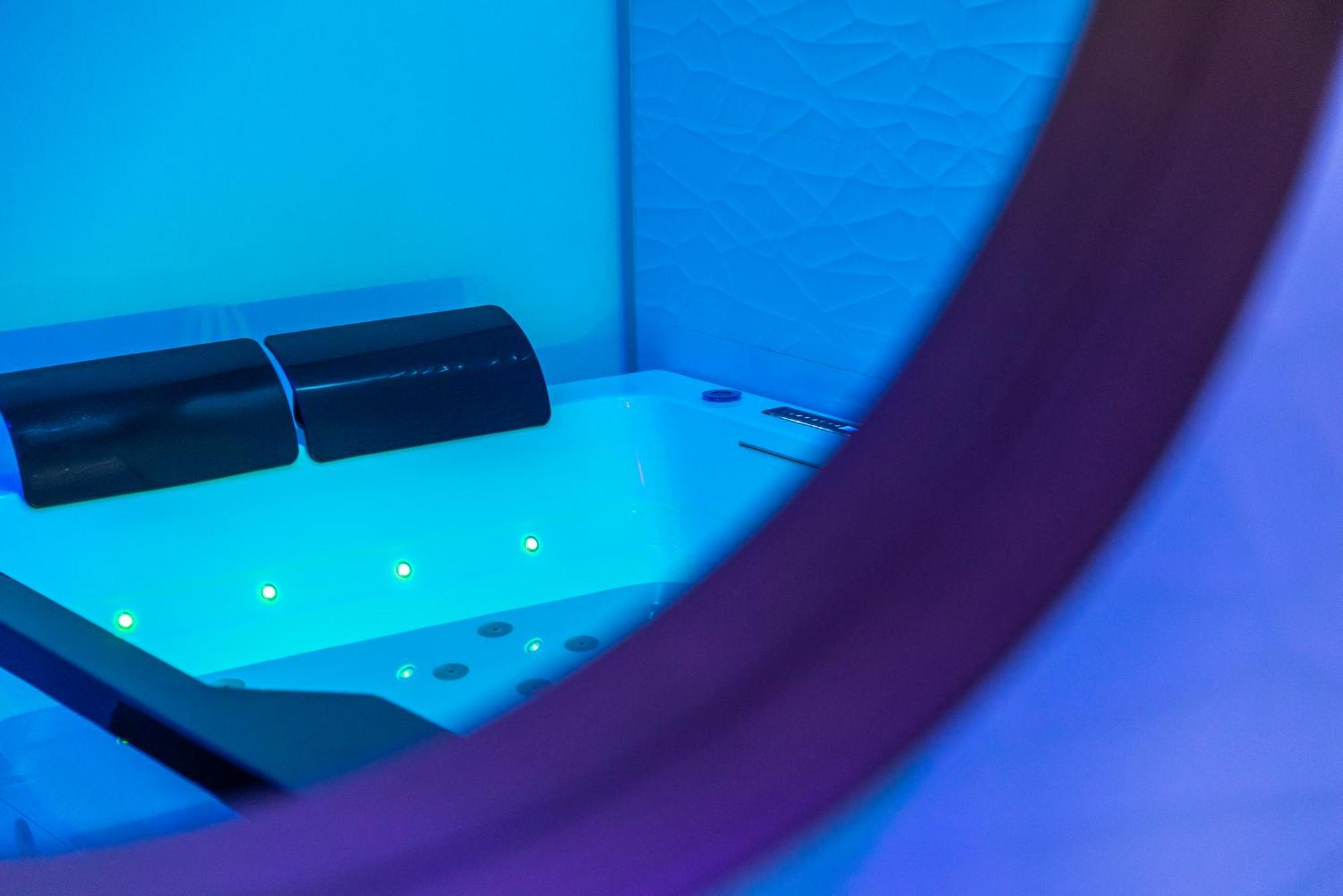 Suite And Spa 21 Dijon Bagian luar foto