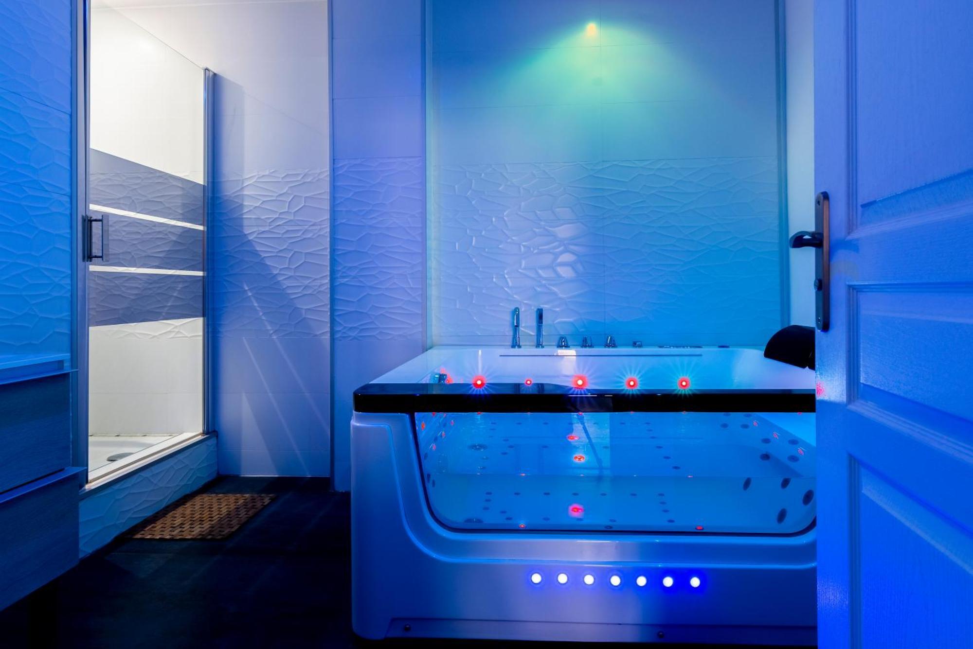 Suite And Spa 21 Dijon Bagian luar foto
