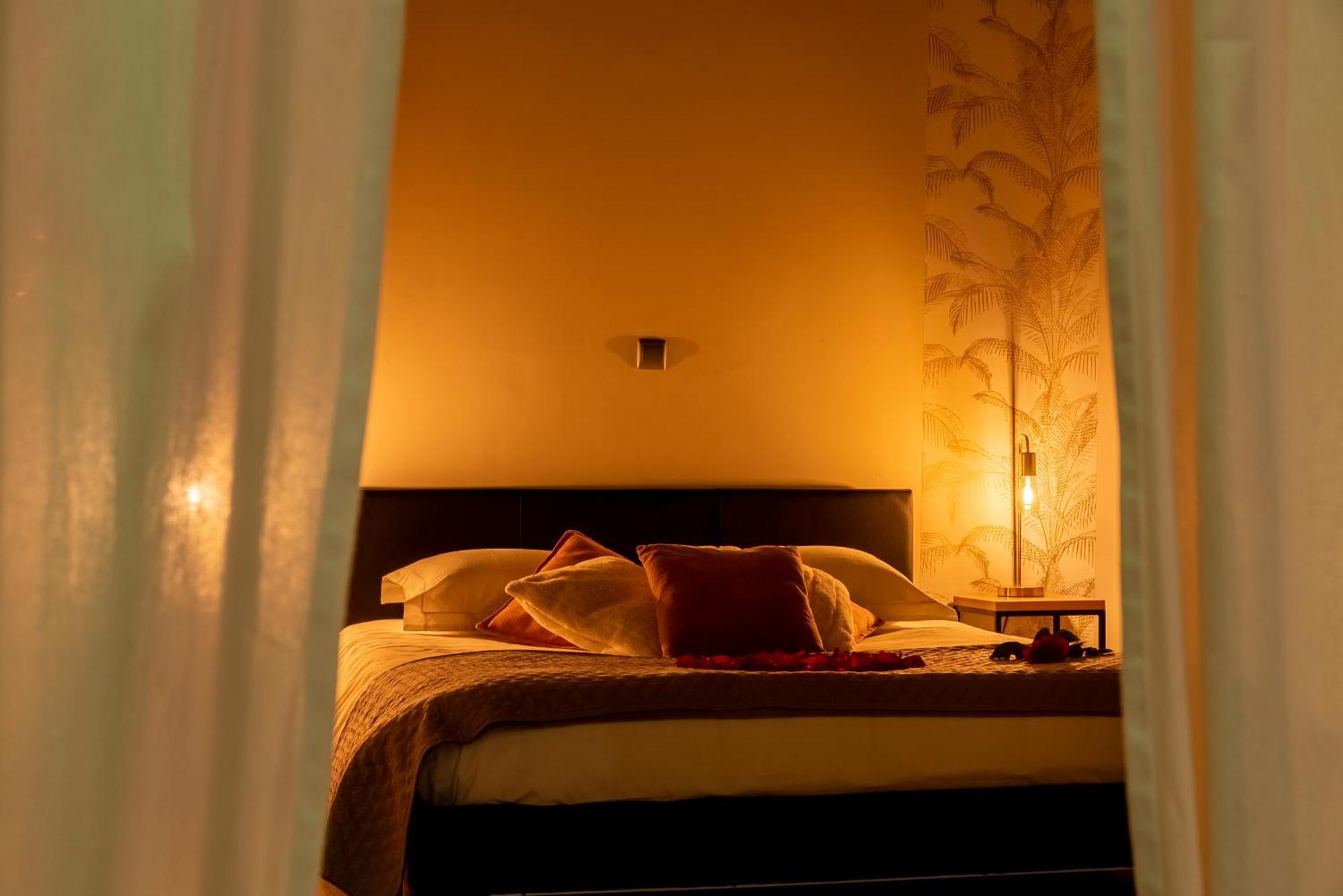 Suite And Spa 21 Dijon Bagian luar foto